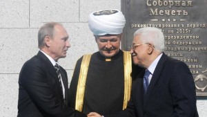 Putin-at-opening-of-Moscow-mosque-jpg